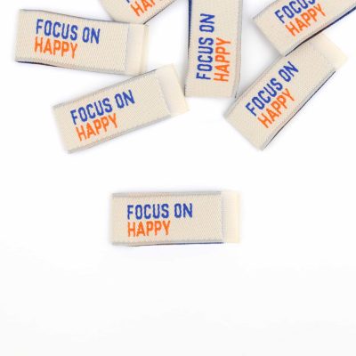 1 Label Focus on Happy beige